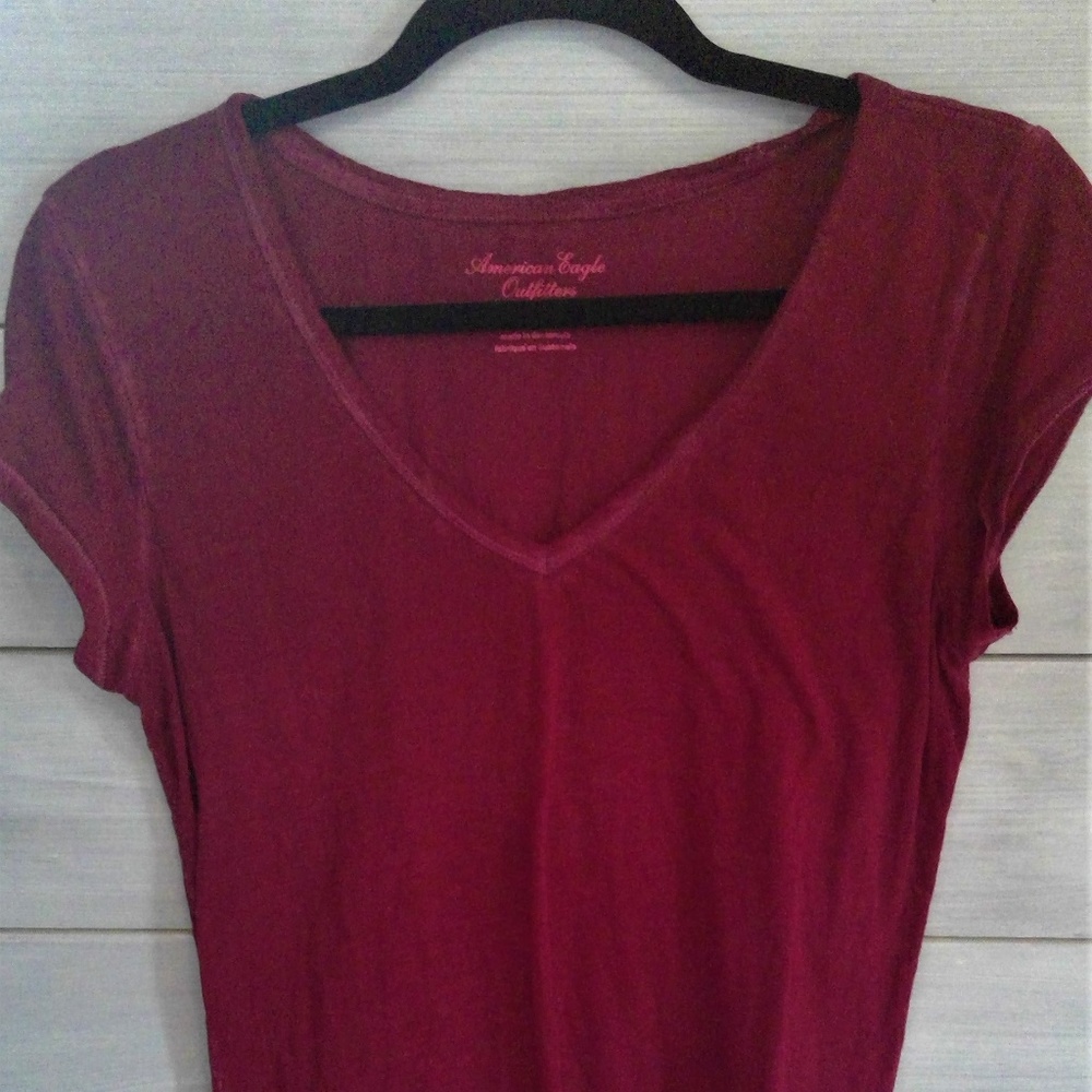 American Eagle Outfitters Deep Red Thin Tee